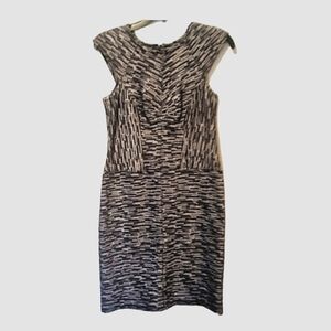ANN TAYLOR Capped Sleeve Black and Cream Marled Sheath Dress sz 0…